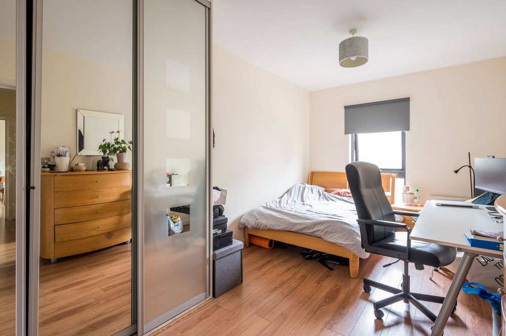 Property photo 3 of 7