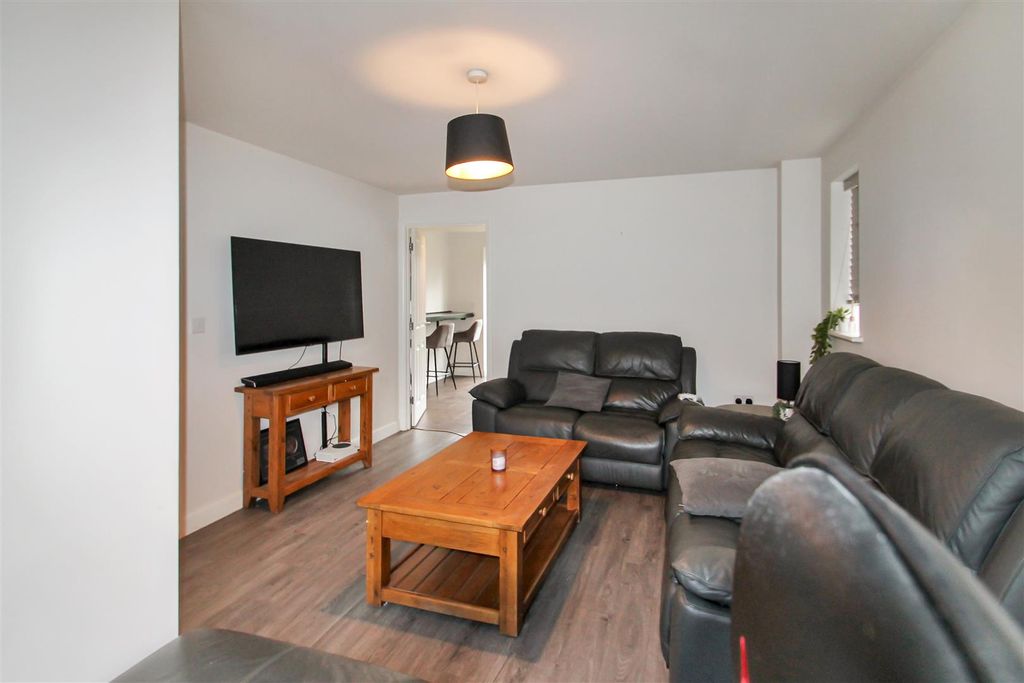 Property photo 2 of 14 Img_2308.Jpg