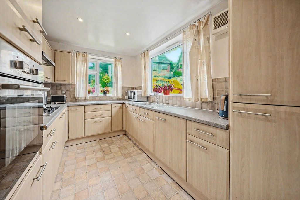 Property photo 2 of 15 Kitchen