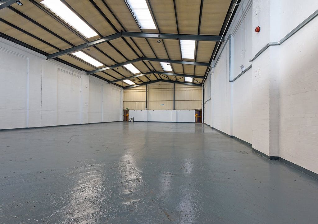 Property photo 3 of 5 4_003.Jpg