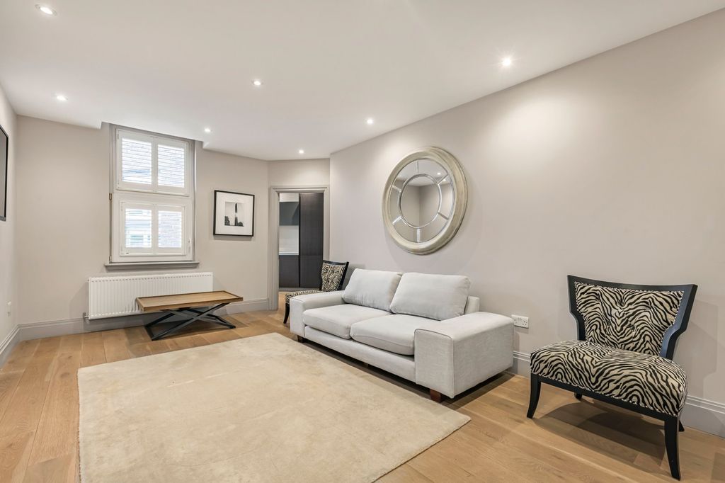 Property photo 1 of 14 Reception Room