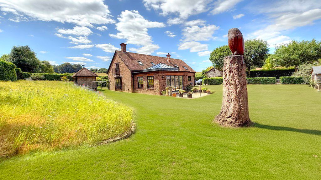 Additional image 25 of 4 bed barn conversion for saleSt Patricks Lane, Liss, Hampshire GU33