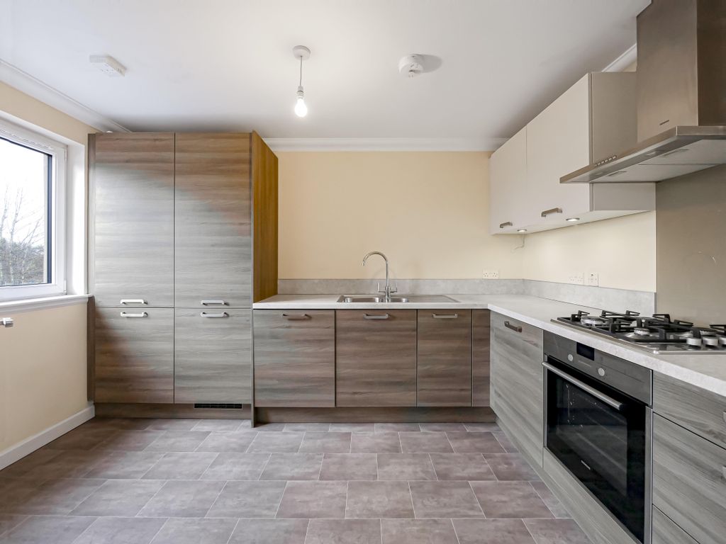 Property photo 2 of 11 Kitchen