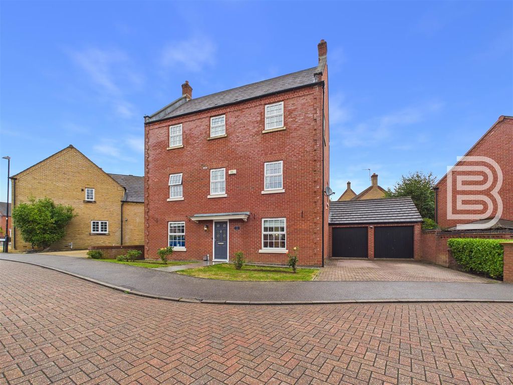 Property photo 1 of 32 Cam03823G0-Pr0213-Still002.Jpg