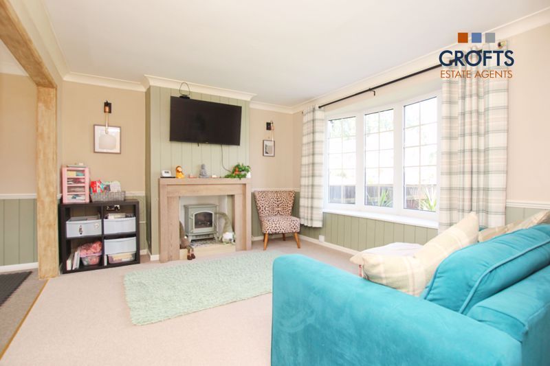 Property photo 3 of 17 Sitting Room