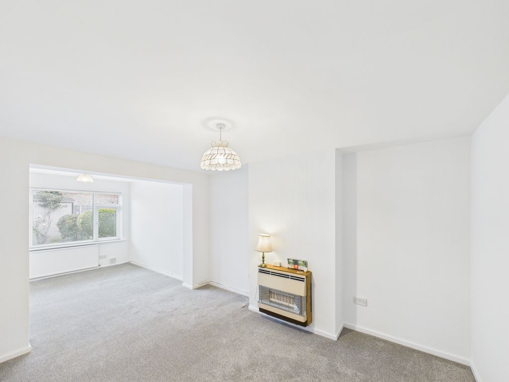 Property photo 3 of 12 Cam02808G0-Pr0168-Still002