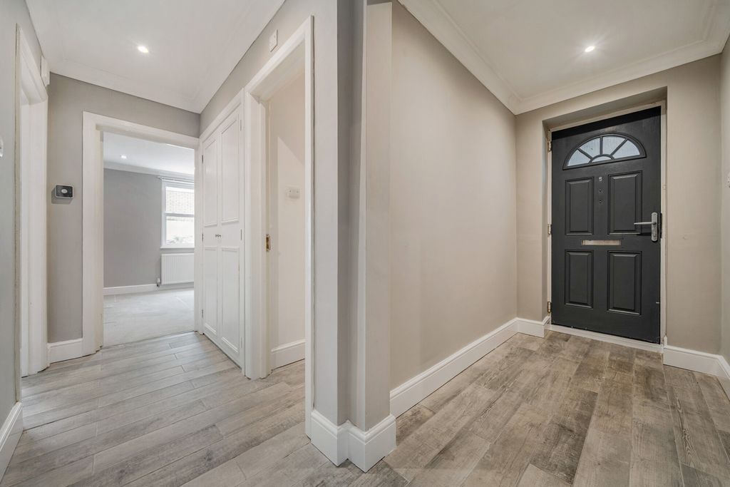 Property photo 2 of 18 1447642-5-69E0Fd3...