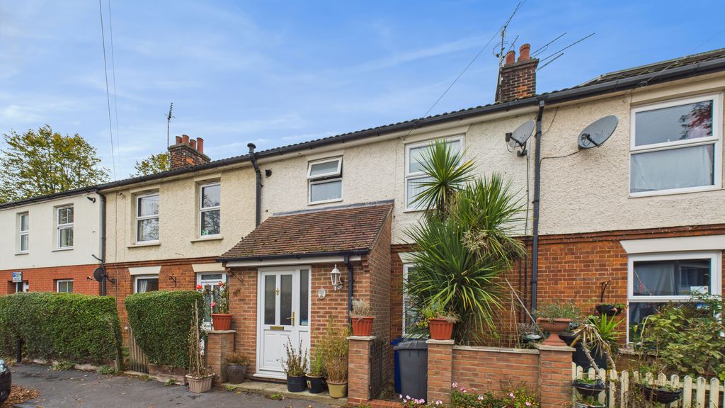 Property photo 1 of 11