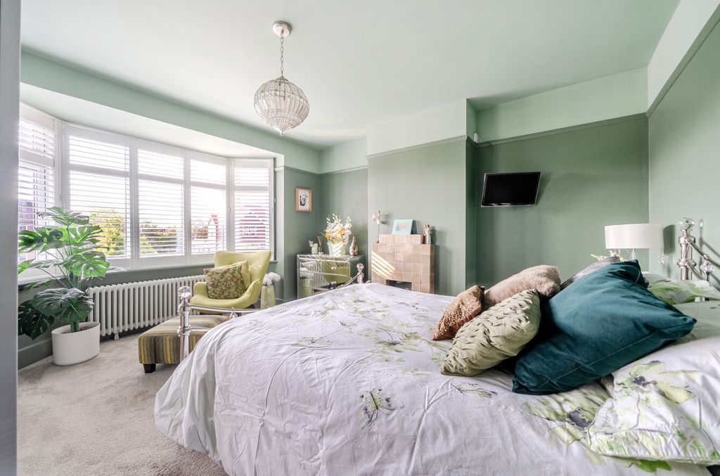 Additional image 7 of 4 bed detached house for saleHighlands Road, Fareham, Hampshire PO16
