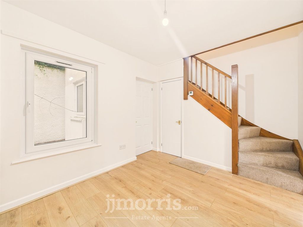 Property photo 3 of 10 Reception Room 2
