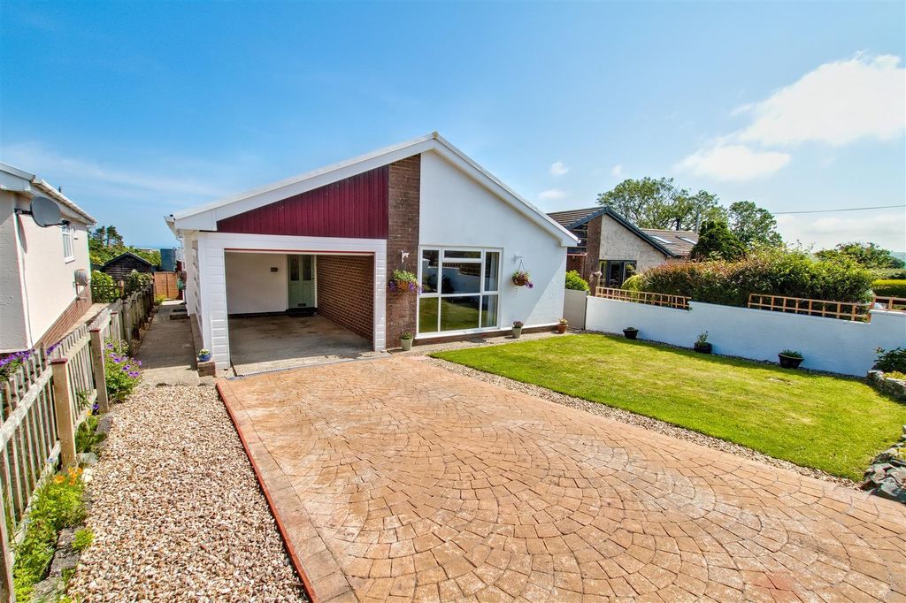 Property photo 1 of 39 Front
