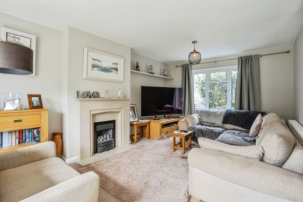 Property photo 3 of 21 Pbox-Img.Jpg