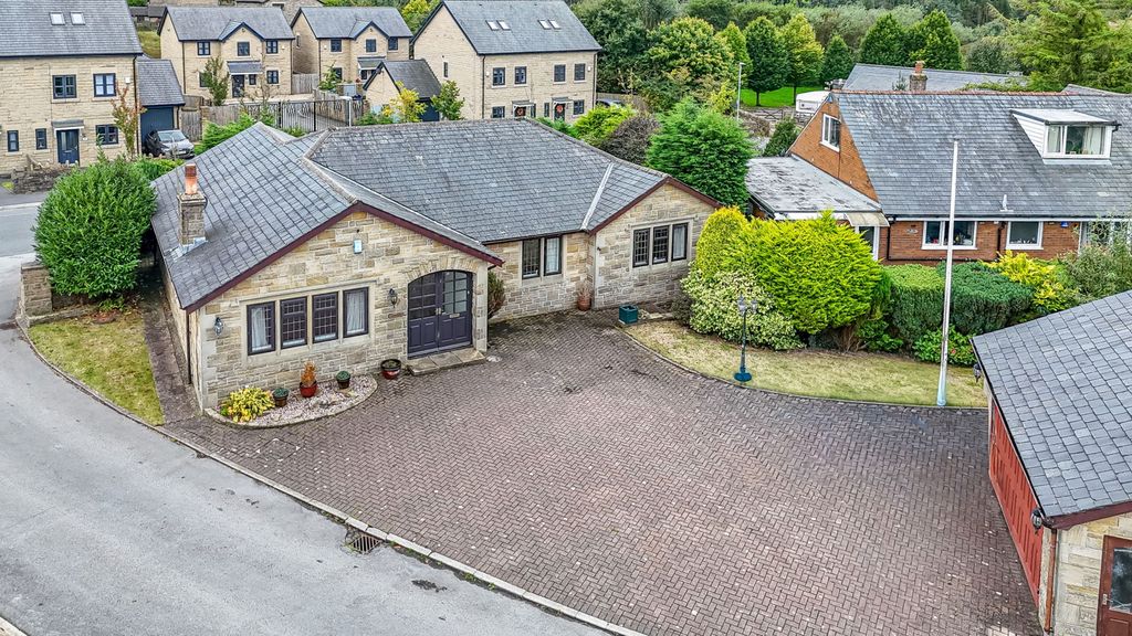 Property photo 1 of 30