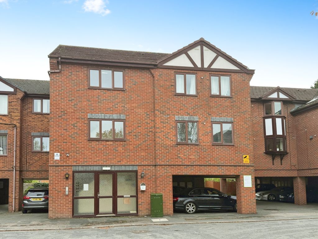 Property photo 1 of 5 Granville Gardens, Hinckley