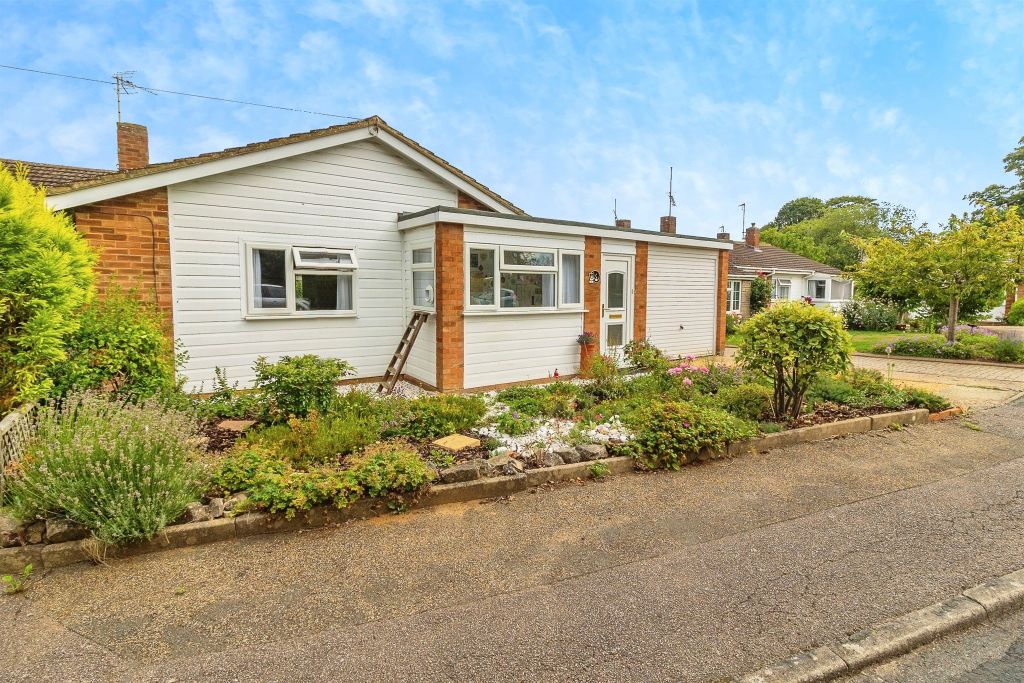 Property photo 1 of 17