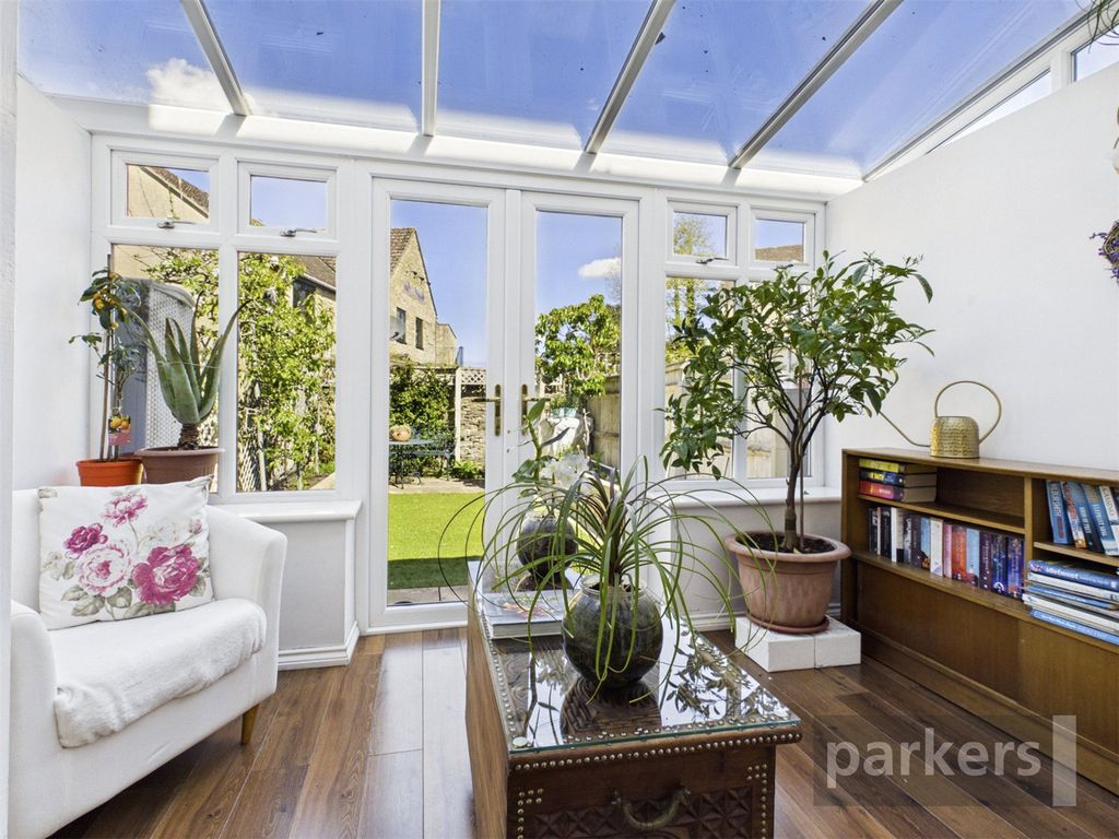 Property photo 2 of 29 Conservatory