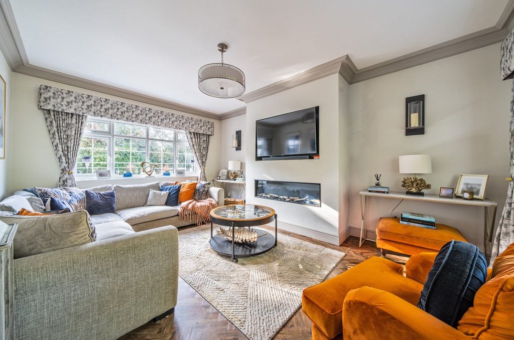 Property photo 3 of 25 Picture No. 17