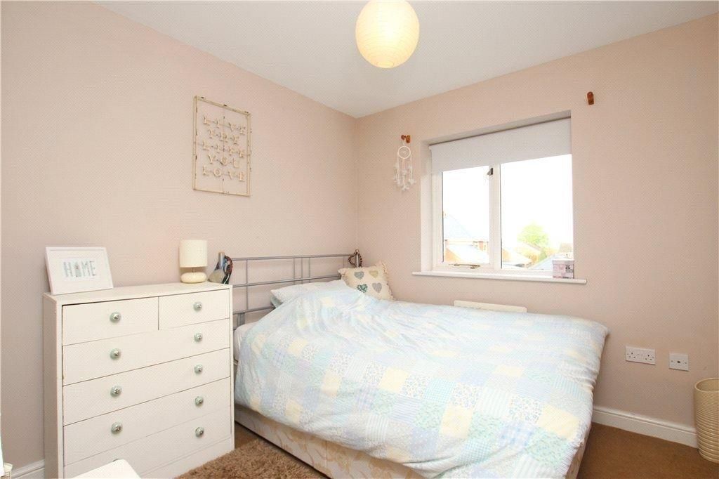 Property photo 2 of 5 31 Peak View Bedroom.Jpg