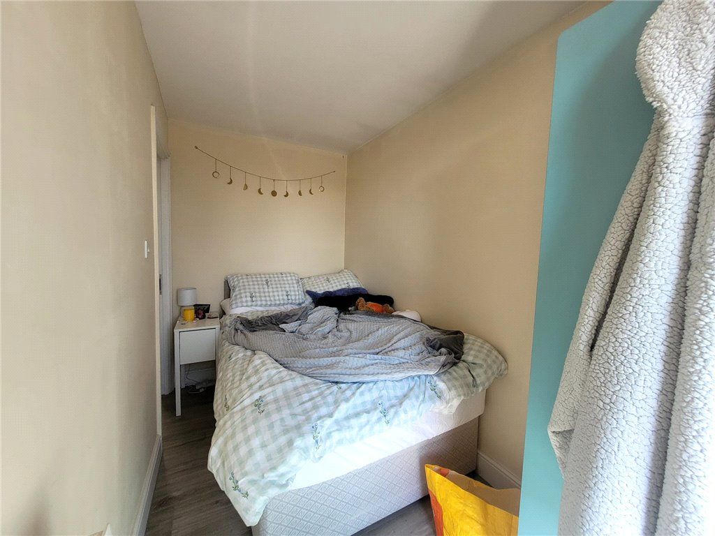 Property photo 3 of 6 Bedroom