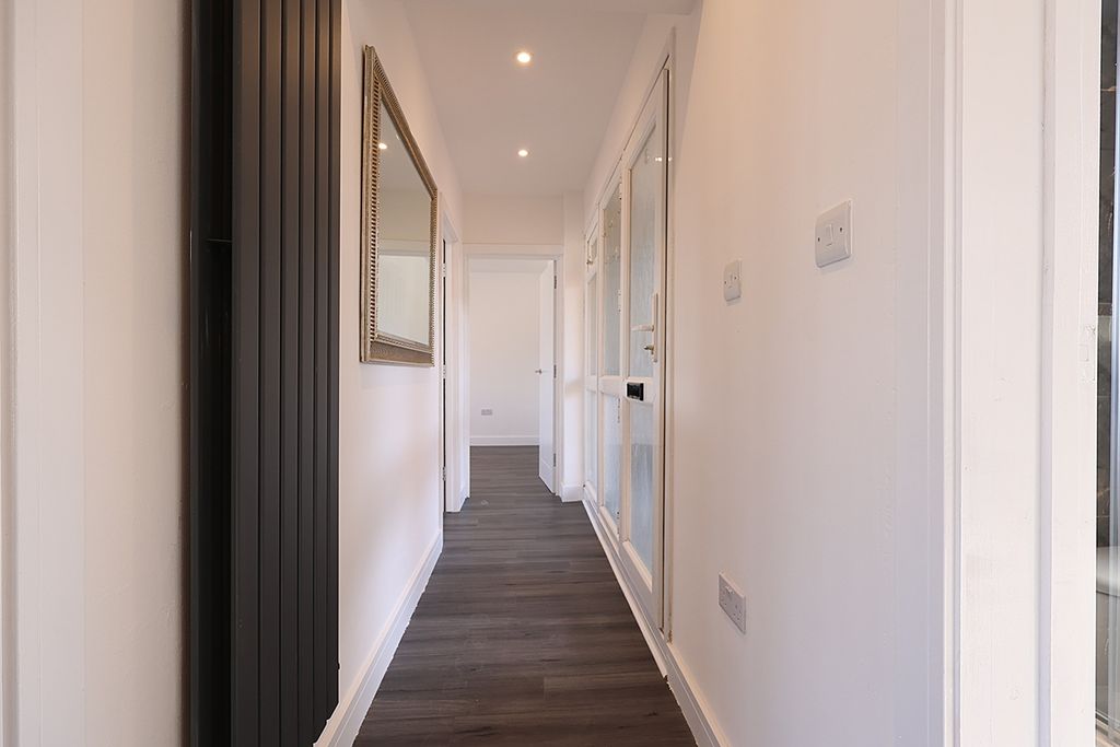 Property photo 2 of 10 Entrance Hallway
