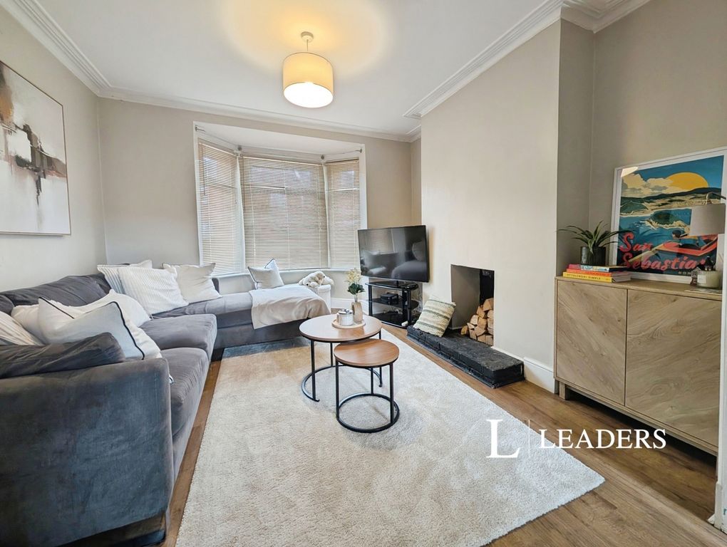 Property photo 2 of 14 Pbox-Img.Jpg