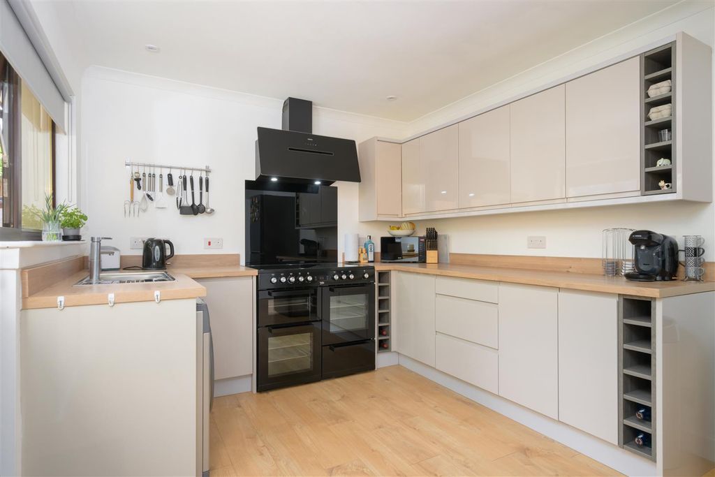 Property photo 3 of 20 50Whitecraig-0014.Jpg