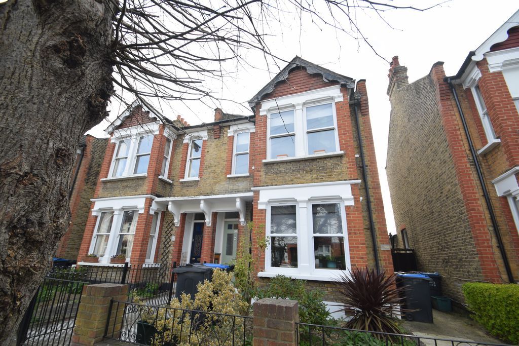 Property photo 1 of 15 Photo 10