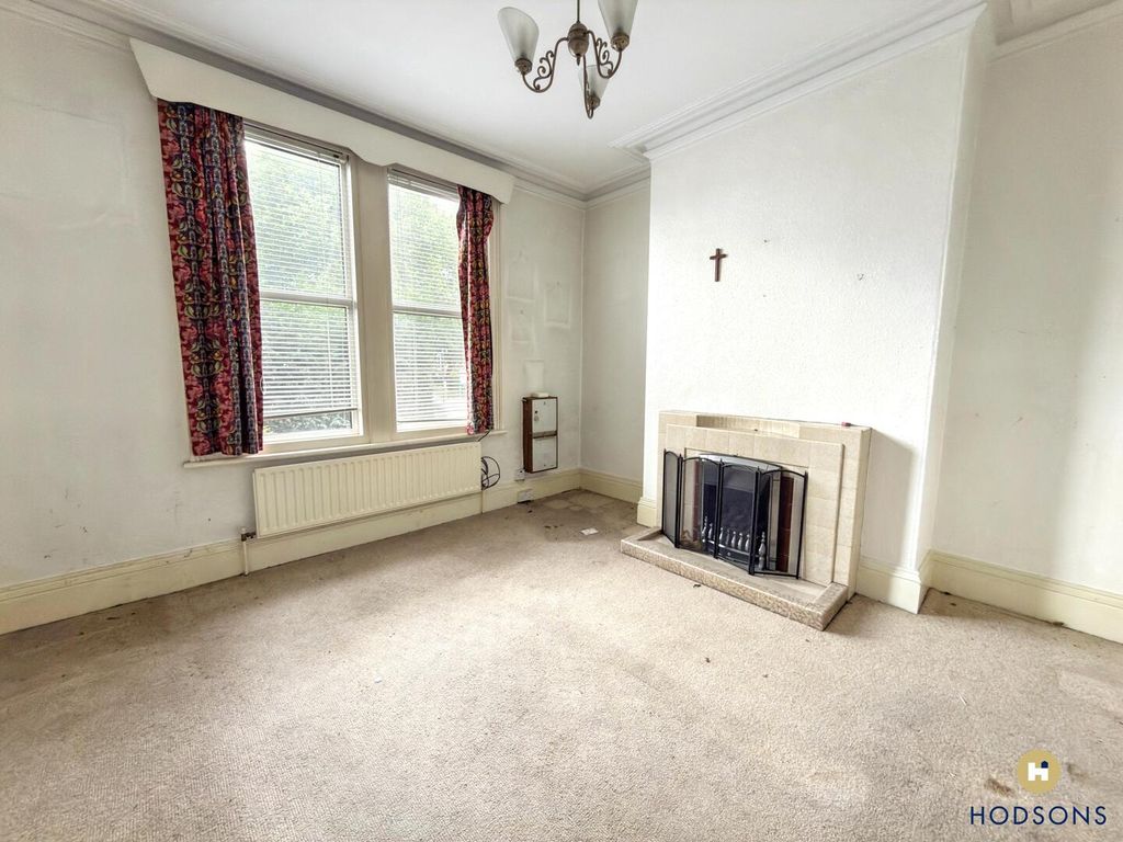 Property photo 2 of 9 Living Room