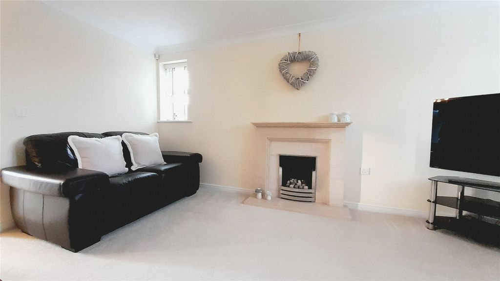 Property photo 3 of 20 Picture No. 21