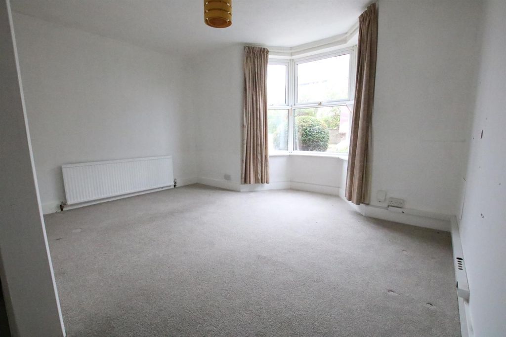 Property photo 2 of 16 Img_1628.Jpg