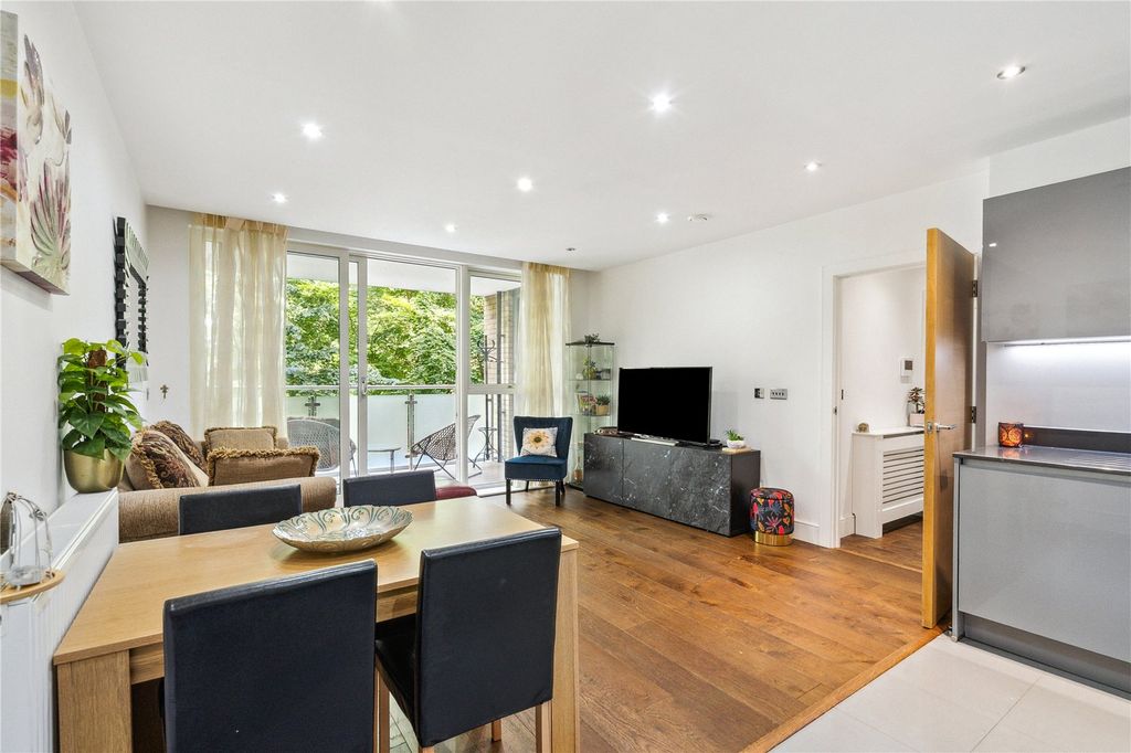 Property photo 2 of 11 Picture No. 02