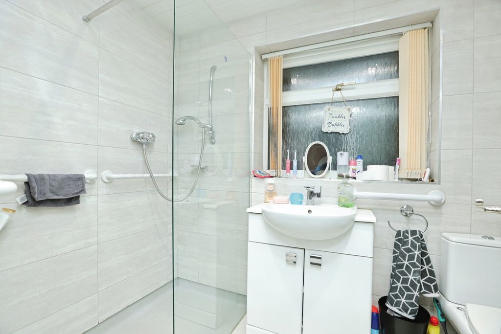 Property photo 2 of 20 Pbox-Img.Jpg