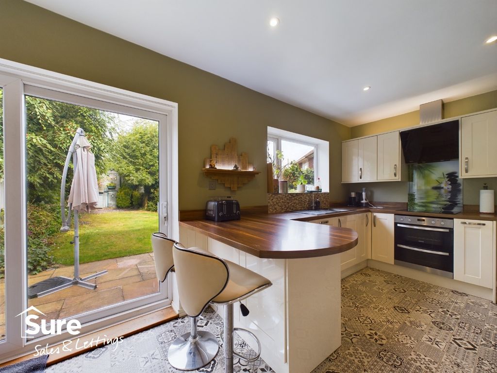 Property photo 2 of 27 3570544