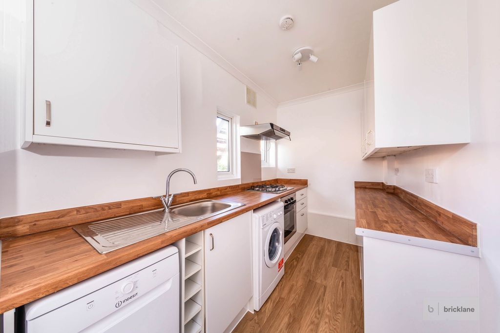 Property photo 1 of 15 Photo 0