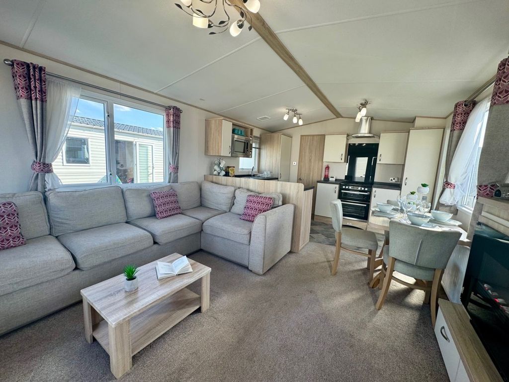 Property photo 1 of 14 Abi Sunningdale 2017 Car0023544 84016856.Jpeg