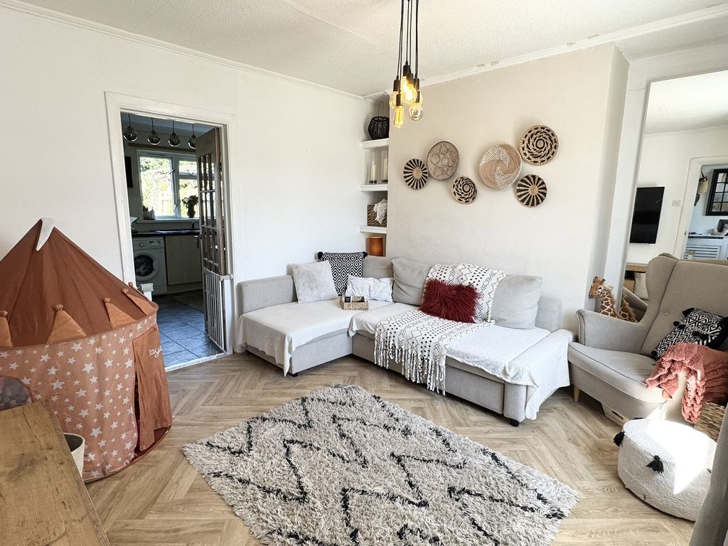 Property photo 2 of 11 Not Specified