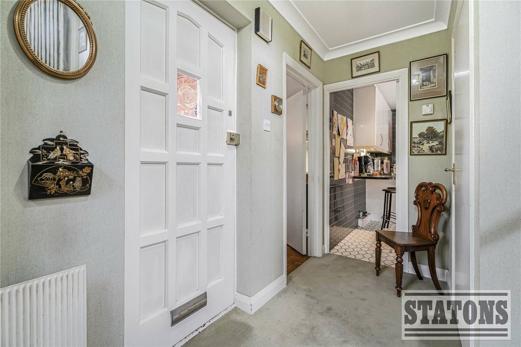 Property photo 3 of 21 Picture No. 22