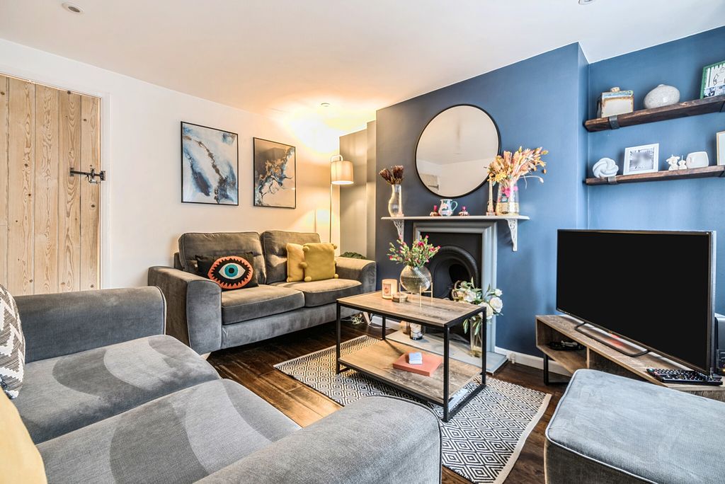 Property photo 3 of 25 1346683-4-68c1443...