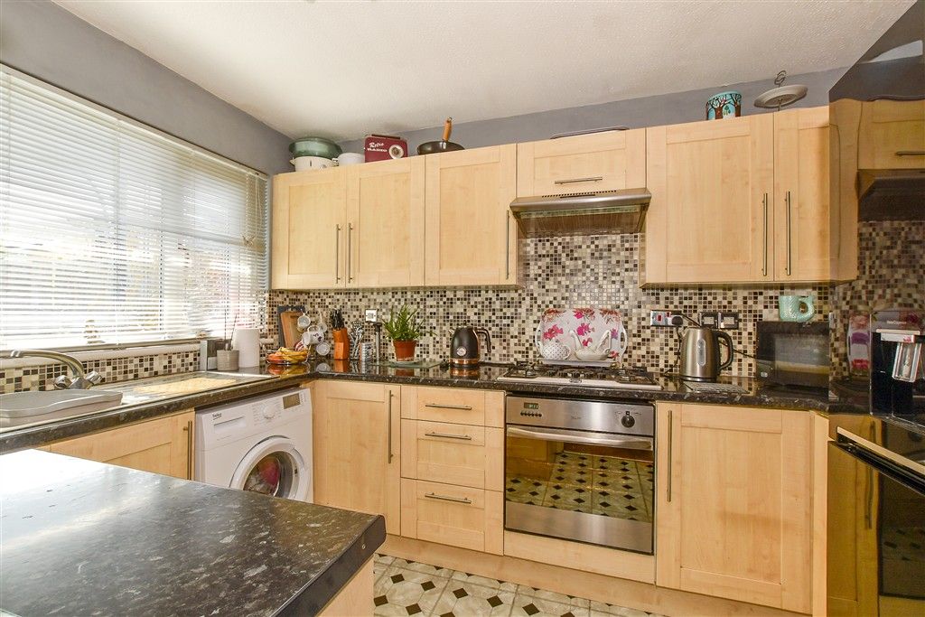 Property photo 1 of 14 Kitchen
