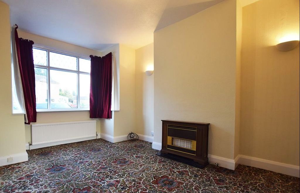 Property photo 2 of 15 5164302