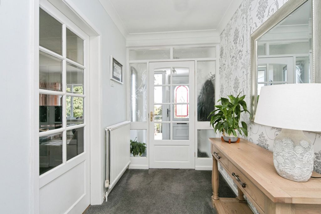 Property photo 3 of 21 Pbox-Img.Jpg