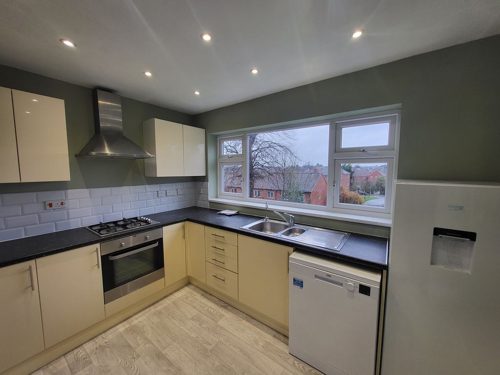 Property photo 2 of 6 Front