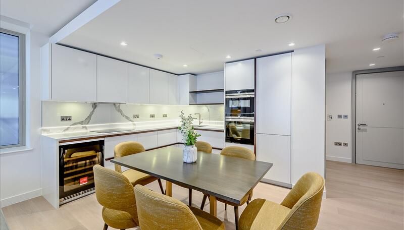 Property photo 2 of 10 Kitchen