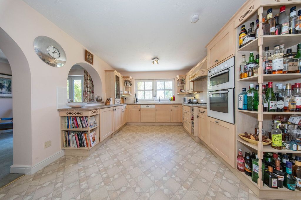 Property photo 3 of 42 Kitchen