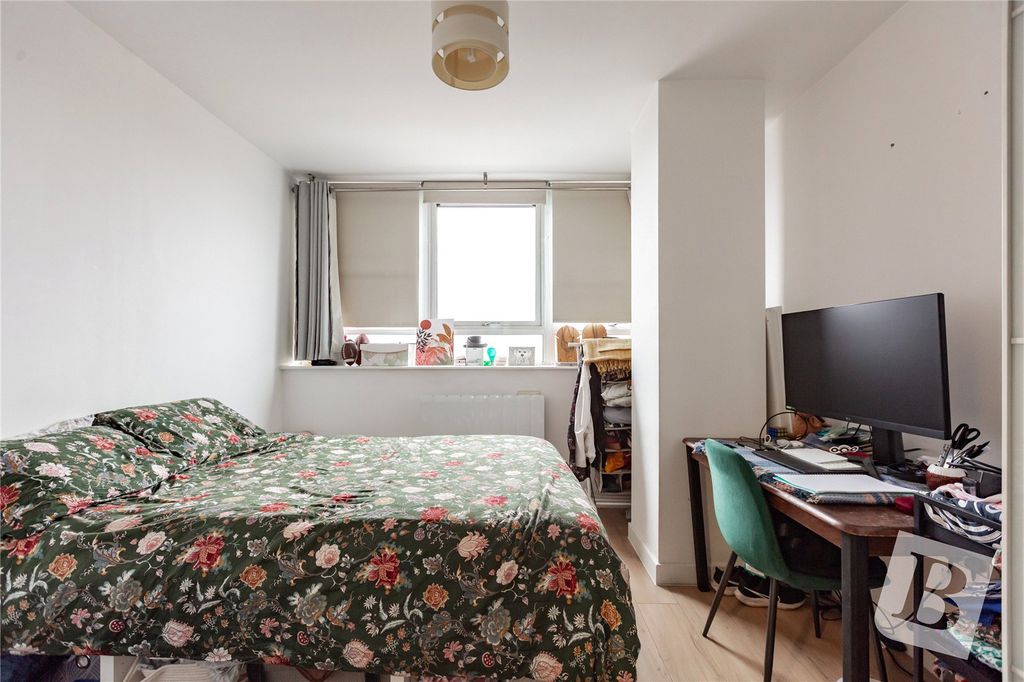 Property photo 3 of 11 Bedroom