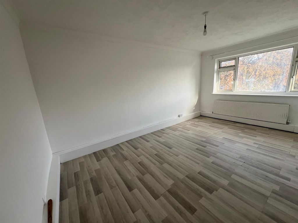 Property photo 1 of 7 c880E8F2-c2Da-4F8c-909B-F442B672A700.Jpg