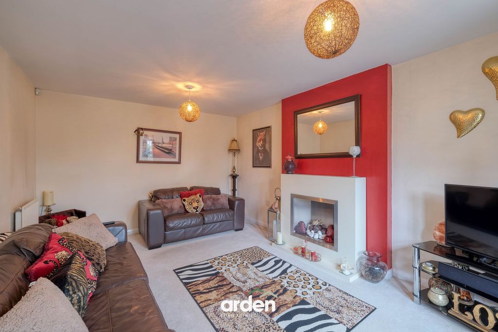 Property photo 2 of 15