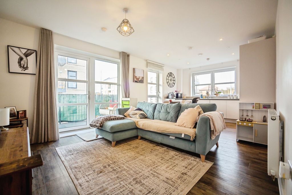 Property photo 2 of 13 Lounge/Dining Room