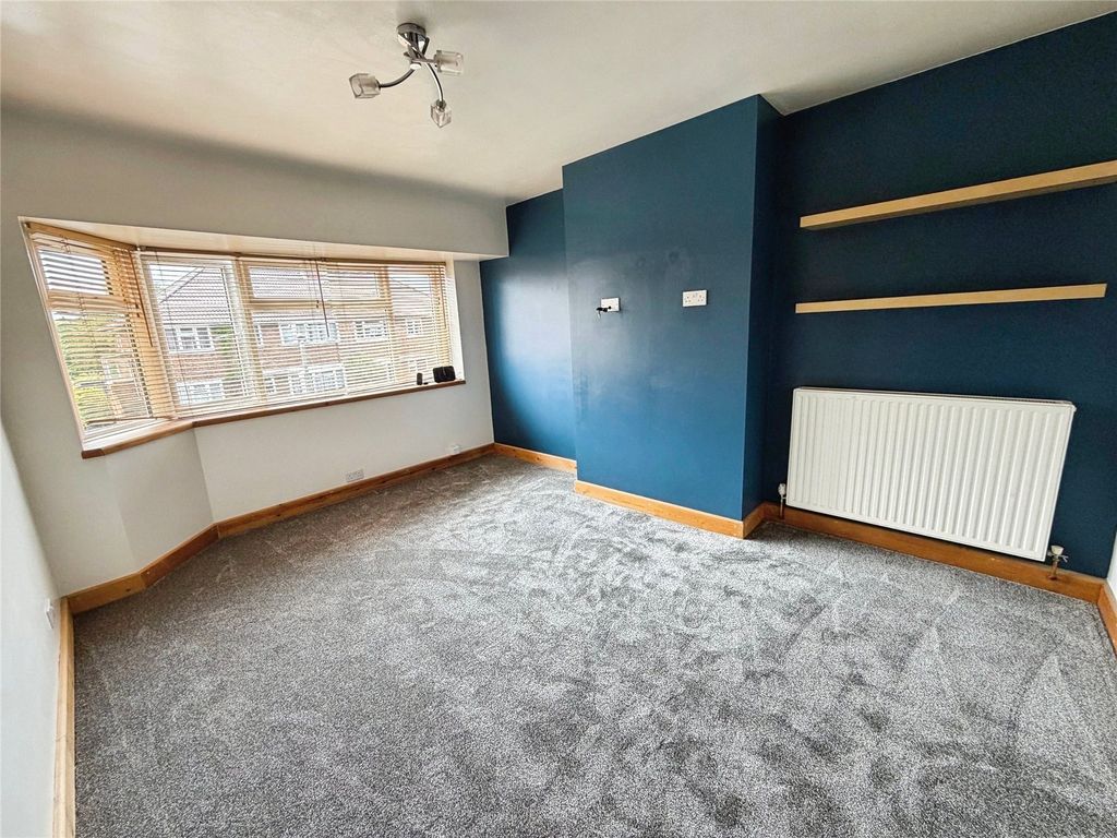 Property photo 1 of 18 Living Area