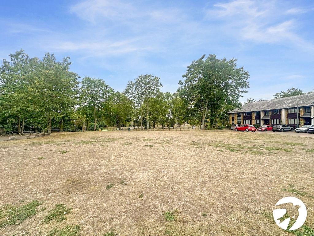 Property photo 2 of 2 Picture No. 01